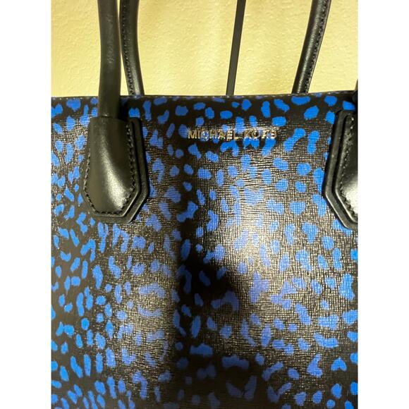NWT Michael Kors Black Electric Blue Leopard Saffiano Mercer Large Tote - Picture 5 of 16